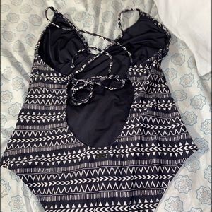 Black & White bathing suit (One piece)